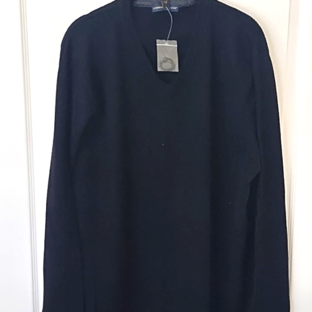 NWT Cambridge Classic Xl black v neck sweater